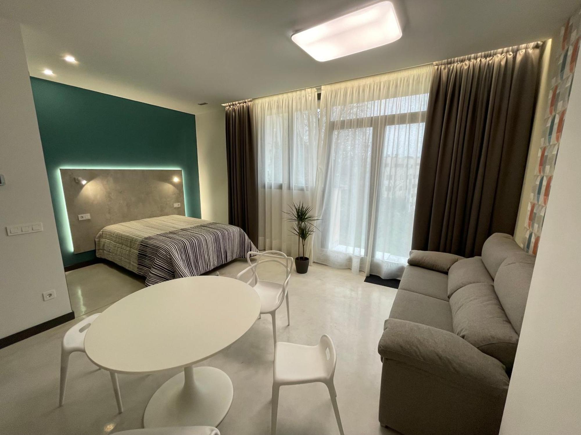 Aljama Burgos Aparthotel Bagian luar foto
