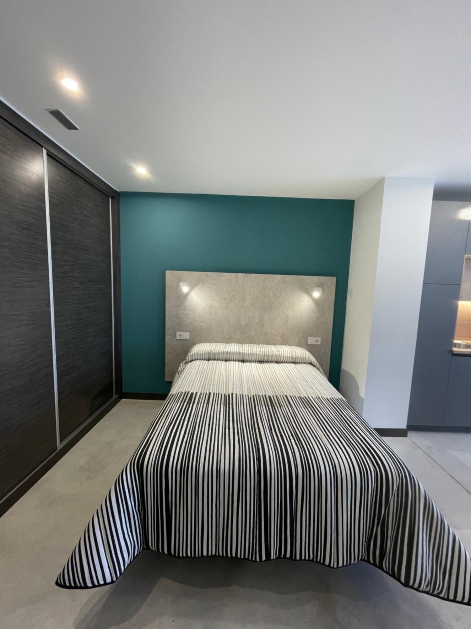 Aljama Burgos Aparthotel Bagian luar foto